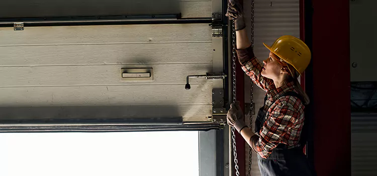 Addressing Common Garage Door Stoppage Issues in Texarkana, AR